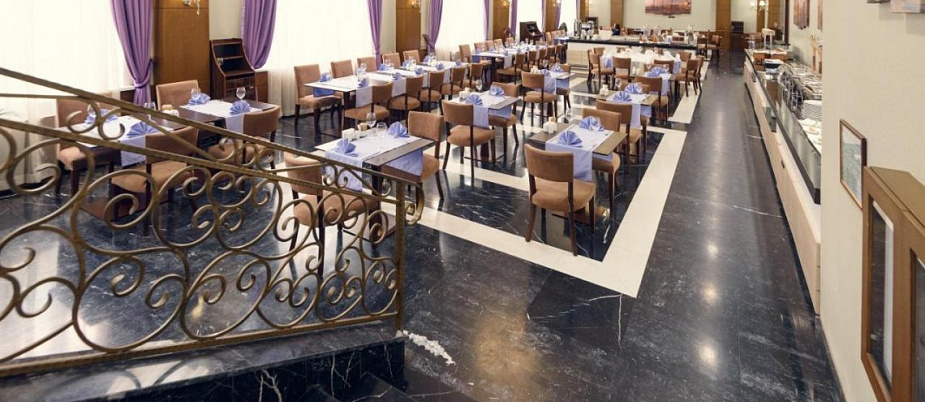 Отель "Comfort Hotel Astana" 4*